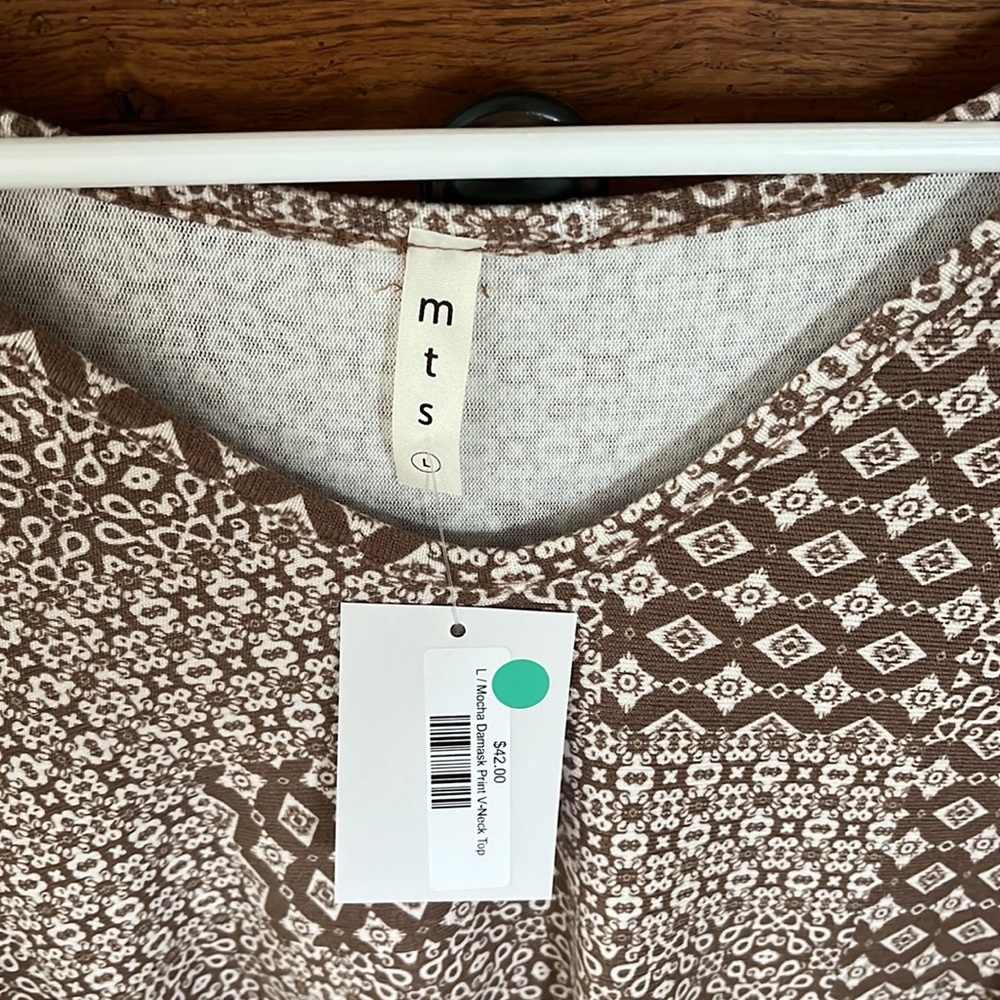 Incredibly comfortable top - Picture 2 of 4